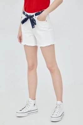 Zdjęcie produktu Superdry szorty jeansowe damskie kolor biały gładkie medium waist
