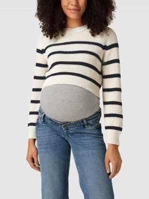Zdjęcie produktu Sweter ciążowy krótki z imitacji dzianiny model ‘PIXIE’ Mamalicious