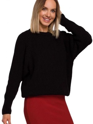 Zdjęcie produktu Sweter damski z przędzy ze splotem w prążek reglanowe rękawy czarny Polskie swetry