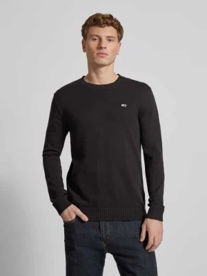 Zdjęcie produktu Sweter z dzianiny o kroju slim fit z wyhaftowanym logo Tommy Jeans
