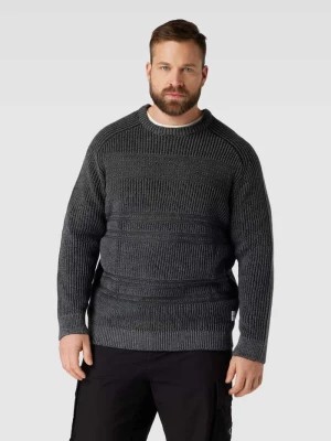 Zdjęcie produktu Sweter z dzianiny PLUS SIZE z okrągłym dekoltem model ‘DAVIS’ Jack & Jones Plus