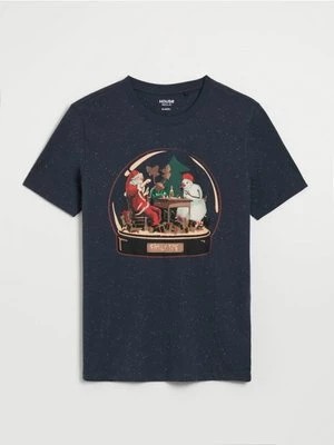 Zdjęcie produktu Świąteczna koszulka z nadrukiem i wzorem House