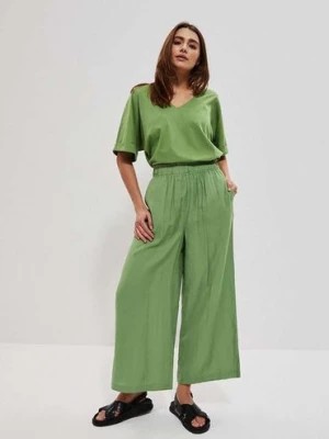 Zdjęcie produktu Szerokie spodnie damskie z wiskozy zielone Moodo