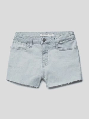 Zdjęcie produktu Szorty jeansowe z postrzępionym zakończeniem nogawek Calvin Klein Jeans