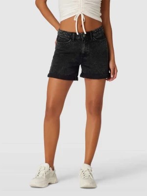 Zdjęcie produktu Szorty jeansowe z przeszytymi zakończeniami nogawek model ‘SMILEY’ Noisy May