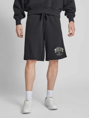 Zdjęcie produktu Szorty z dzianiny dresowej o kroju regular fit z tunelem model ‘ATHLETIC BBALL’ Tommy Jeans