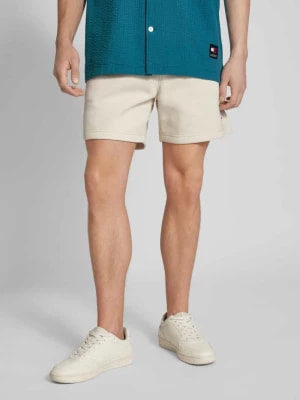 Zdjęcie produktu Szorty z dzianiny dresowej o kroju regular fit z wyhaftowanym logo model ‘BEACH’ Tommy Jeans