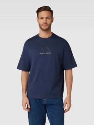 Zdjęcie produktu T-shirt o kroju comfort fit z nadrukiem z logo Armani Exchange