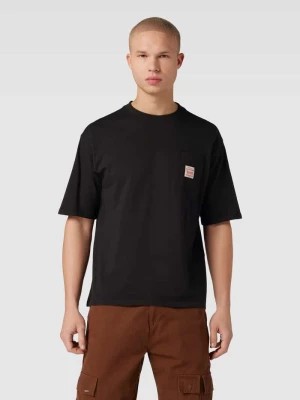 Zdjęcie produktu T-shirt o kroju oversized z kieszenią na piersi model ‘WORKWEAR’ Levi's®