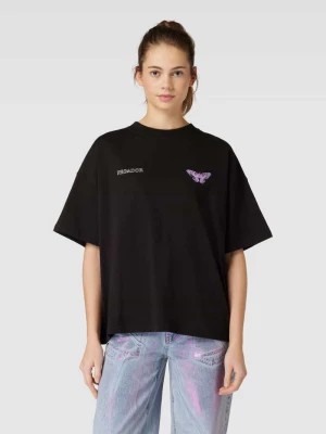 Zdjęcie produktu T-shirt o kroju oversized z obniżonymi ramionami model ‘EIRA’ Pegador