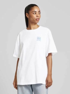Zdjęcie produktu T-shirt o kroju oversized z wyhaftowanym napisem Tom Tailor Denim