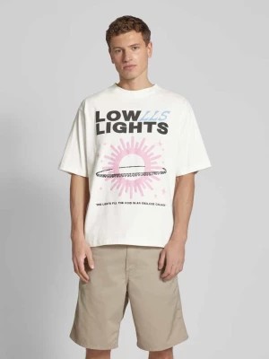 Zdjęcie produktu T-shirt o kroju relaxed fit z nadrukiem z motywem model ‘Galaxy’ Low Lights Studios