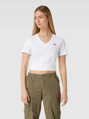 Zdjęcie produktu T-shirt z dekoltem w serek model ‘MICRO MONOLOGO’ Calvin Klein Jeans
