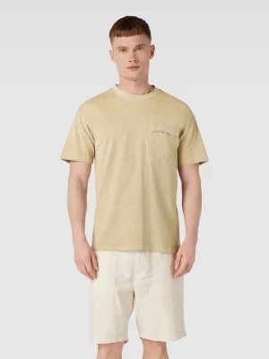 Zdjęcie produktu T-shirt z kieszenią na piersi model ‘NUANCE BY NATURE™’ Knowledge Cotton Apparel