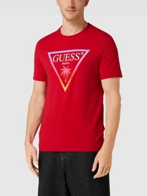 Zdjęcie produktu T-shirt z nadrukiem z logo model ‘Triangle’ Guess