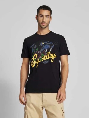 Zdjęcie produktu T-shirt z nadrukiem z motywem i napisem model ‘TATTOO SCRIPT’ Superdry