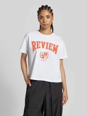 Zdjęcie produktu T-shirt z nadrukiem ze sloganem Review