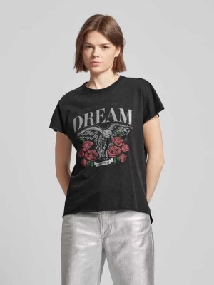 Zdjęcie produktu T-shirt z nadrukowanym motywem model ‘LUCY’ Only