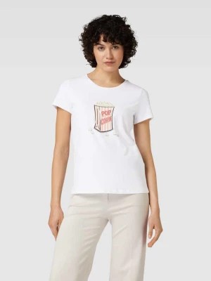 Zdjęcie produktu T-shirt z nadrukowanym motywem MORE & MORE
