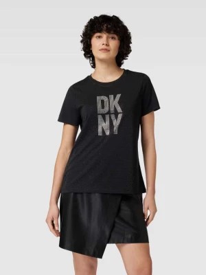 Zdjęcie produktu T-shirt z obszyciem ozdobnymi kamieniami z logo DKNY