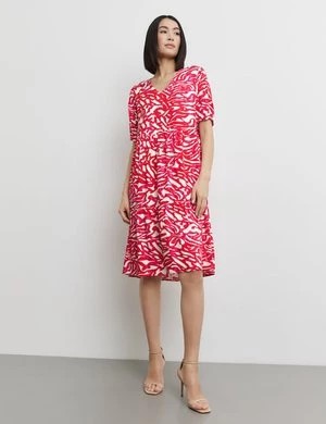 Zdjęcie produktu TAIFUN Damski Rozkloszowana, warstwowa sukienka z połyskującej wiskozy Półrękawek w serek Czerwony Wzorzysty