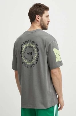Zdjęcie produktu The North Face t-shirt bawełniany męski kolor szary z nadrukiem NF0A87F60UZ1