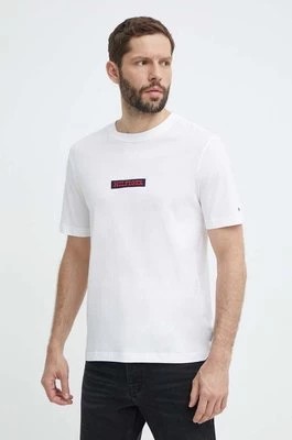 Zdjęcie produktu Tommy Hilfiger t-shirt bawełniany męski kolor biały z aplikacją MW0MW34373