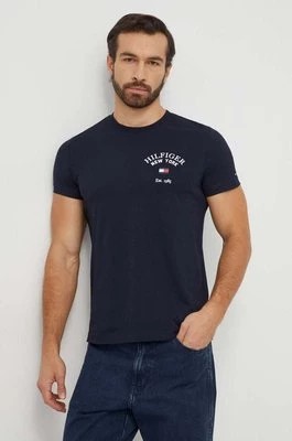 Zdjęcie produktu Tommy Hilfiger t-shirt bawełniany męski kolor granatowy z nadrukiem MW0MW33689