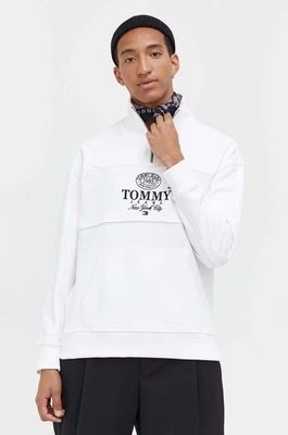 Zdjęcie produktu Tommy Jeans bluza bawełniana męska kolor biały z aplikacją