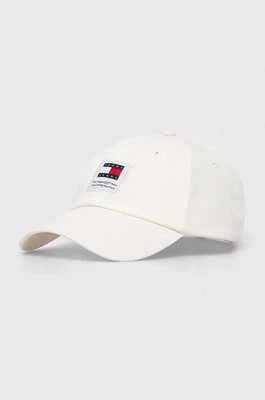 Zdjęcie produktu Tommy Jeans czapka z daszkiem bawełniana kolor biały z aplikacją AW0AW16117