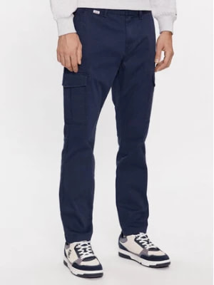 Zdjęcie produktu Tommy Jeans Spodnie materiałowe Austin DM0DM17678 Granatowy Slim Fit