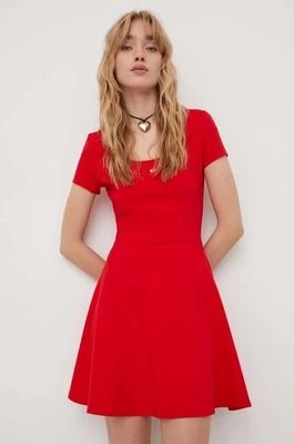 Zdjęcie produktu Tommy Jeans sukienka kolor czerwony mini rozkloszowana DW0DW17408