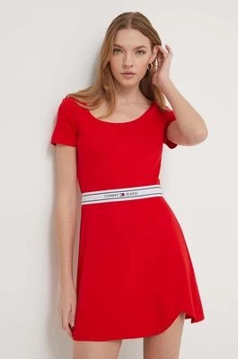 Zdjęcie produktu Tommy Jeans sukienka kolor czerwony mini rozkloszowana DW0DW17924