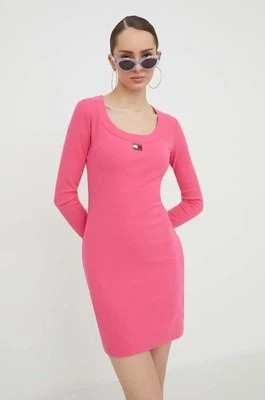 Zdjęcie produktu Tommy Jeans sukienka kolor różowy mini dopasowana DW0DW17424