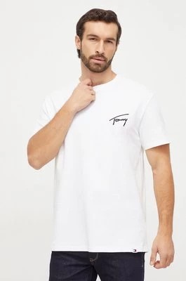 Zdjęcie produktu Tommy Jeans t-shirt bawełniany męski kolor biały z aplikacją DM0DM17994