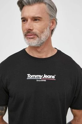 Zdjęcie produktu Tommy Jeans t-shirt bawełniany męski kolor czarny z nadrukiem DM0DM18590