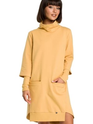 Zdjęcie produktu Trapezowa sukienka dresowa z golfem i długim rękawem żółta Be Active