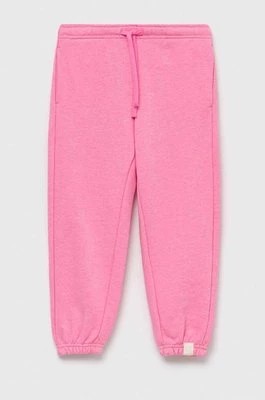 Zdjęcie produktu United Colors of Benetton spodnie dresowe dziecięce kolor różowy gładkie