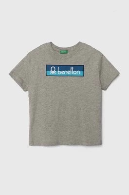 Zdjęcie produktu United Colors of Benetton t-shirt bawełniany dziecięcy kolor szary z nadrukiem