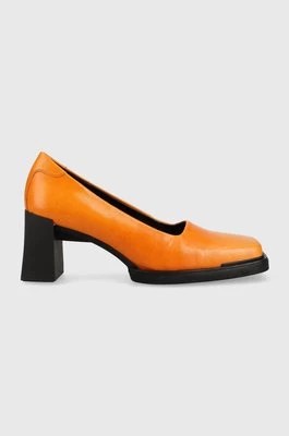 Zdjęcie produktu Vagabond Shoemakers czółenka skórzane Edwina kolor pomarańczowy na słupku