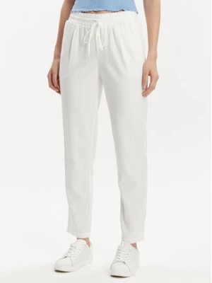 Zdjęcie produktu Vero Moda Spodnie materiałowe Jesmilo 10279691 Biały Regular Fit