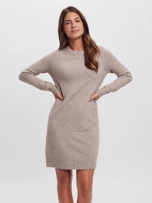 Zdjęcie produktu Vero Moda Sukienka dzianinowa "Vmdoffy" w kolorze beżowym rozmiar: XL