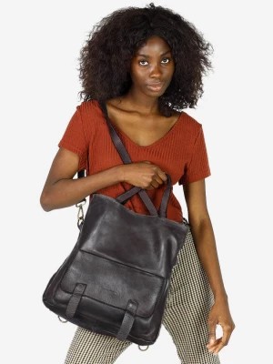 Zdjęcie produktu Danza Włoska Skórzana torebka plecak z kieszenią z przodu ciemny brąz caffe Merg