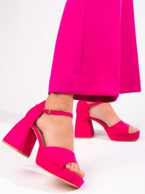 Zdjęcie produktu Zamszowe sandały na słupku Vinceza różowe Merg