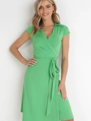 Zdjęcie produktu Zielona Kopertowa Sukienka Midi Wiązana w Talii Mayella