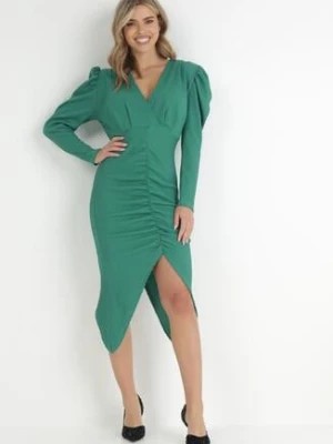 Zdjęcie produktu Zielona Marszczona Sukienka z Kopertowym Dekoltem Midi Rini