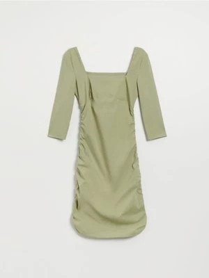 Zdjęcie produktu Zielona sukienka z dekoltem karo House
