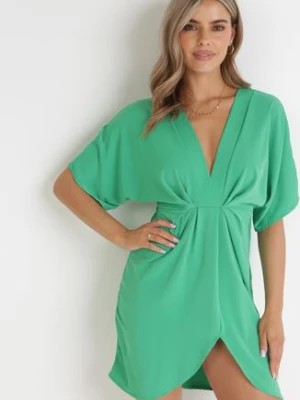 Zdjęcie produktu Zielona Sukienka z Kopertowym Dekoltem i Rękawem Nietoperz Eupfia