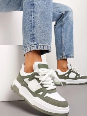 Zdjęcie produktu Zielono-Białe Płaskie Casualowe Sneakersy ze Sznurowaniem i Transparentnym Elementem z Tyłu Gamarie