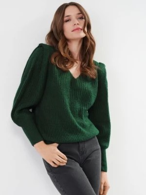 Zdjęcie produktu Zielony sweter damski w serek OCHNIK